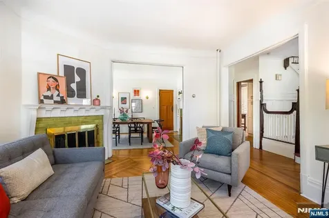39 Draper Terrace Montclair NJ 07042