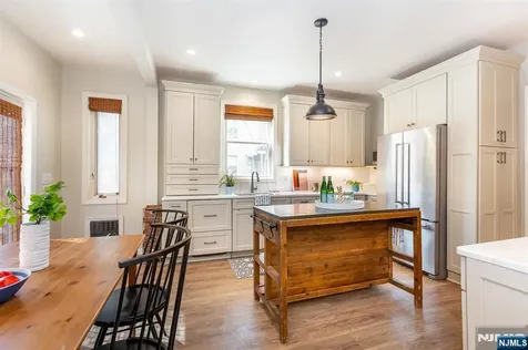 39 Draper Terrace Montclair NJ 07042
