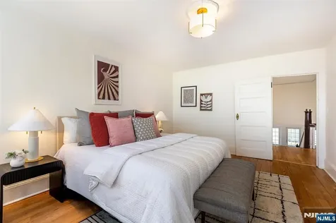 39 Draper Terrace Montclair NJ 07042