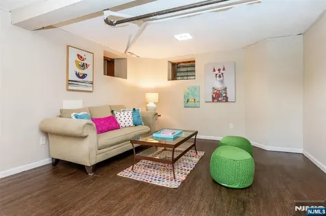 39 Draper Terrace Montclair NJ 07042