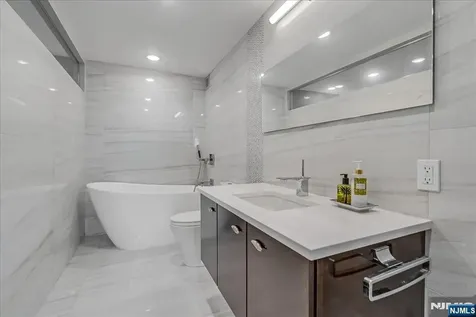 2 Claridge Drive Verona NJ 07044