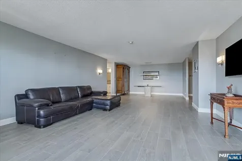 2 Claridge Drive Verona NJ 07044