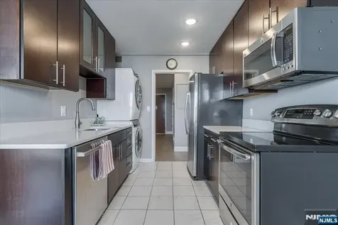 2 Claridge Drive Verona NJ 07044