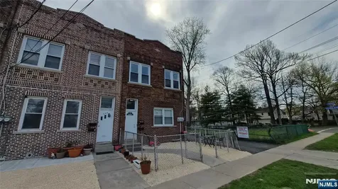 240 E Forest Avenue Teaneck NJ 07666