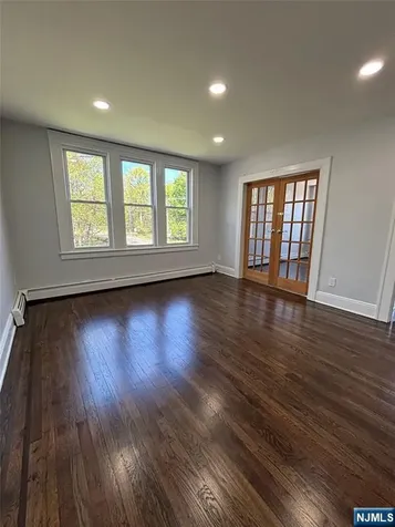 240 E Forest Avenue Teaneck NJ 07666