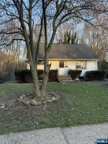 743 Newcomb Road Ridgewood NJ 07450