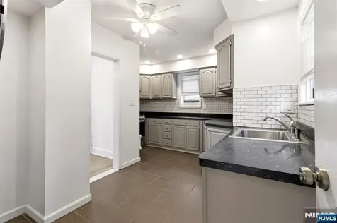 351 Park Avenue Rutherford NJ 07070