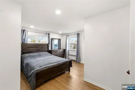 351 Park Avenue Rutherford NJ 07070