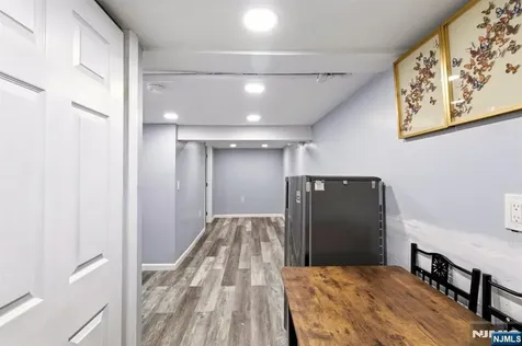 351 Park Avenue Rutherford NJ 07070