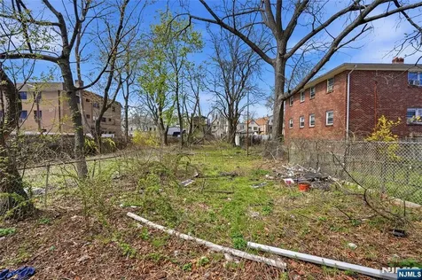 63 Linden Avenue Irvington NJ 07111