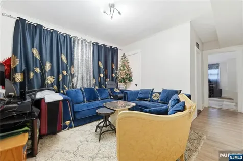 63 Linden Avenue Irvington NJ 07111