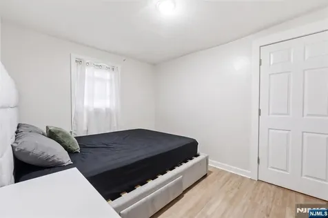 63 Linden Avenue Irvington NJ 07111