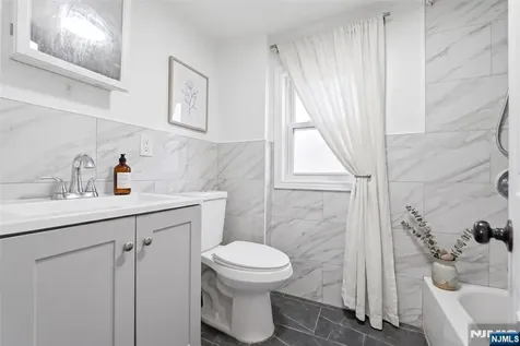 63 Linden Avenue Irvington NJ 07111