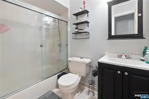 130 Sherwood Avenue Paterson NJ 07502