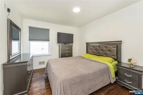 543-545 Livingston Street Elizabeth NJ 07206