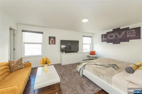 543-545 Livingston Street Elizabeth NJ 07206