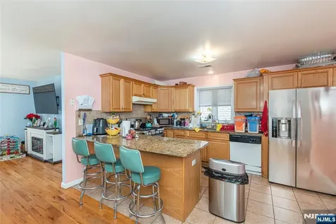 543-545 Livingston Street Elizabeth NJ 07206