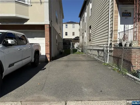 543-545 Livingston Street Elizabeth NJ 07206