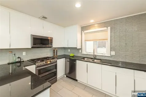 543-545 Livingston Street Elizabeth NJ 07206