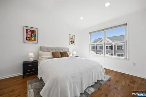 373 Kingston Court West New York NJ 07093