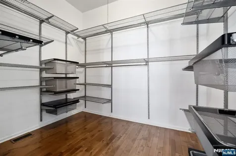 373 Kingston Court West New York NJ 07093
