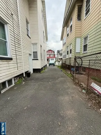 219 Renner Avenue Newark NJ 07112