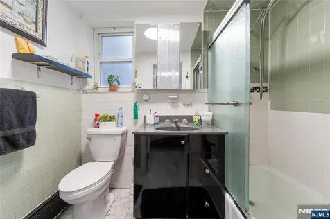 132 72nd North Bergen NJ 07047