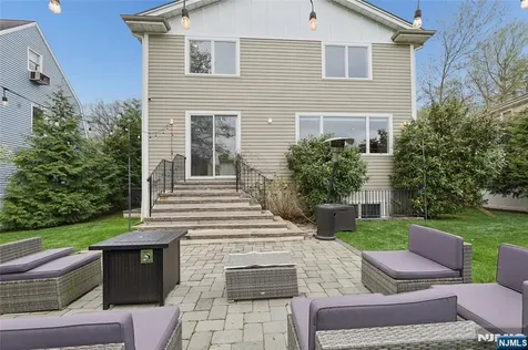 34 Merrifield Way Cresskill NJ 07626