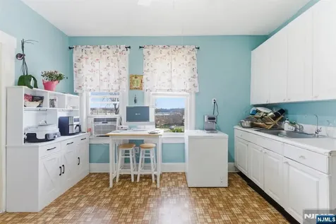 61 Aycrigg Avenue Passaic NJ 07055
