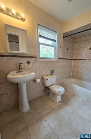 598 Broad Street Carlstadt NJ 07072