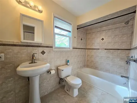 598 Broad Street Carlstadt NJ 07072