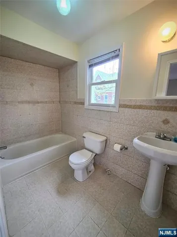 598 Broad Street Carlstadt NJ 07072