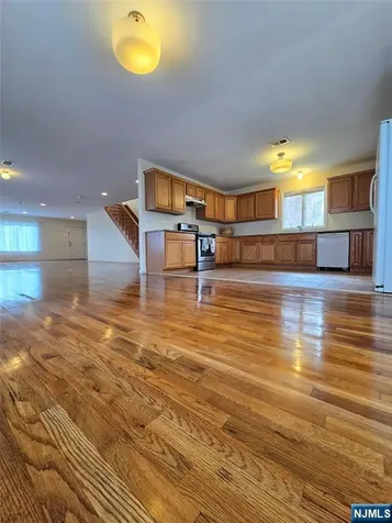 598 Broad Street Carlstadt NJ 07072