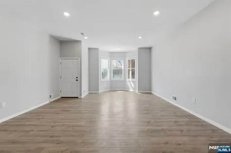 327 S Orange Avenue Newark NJ 07103