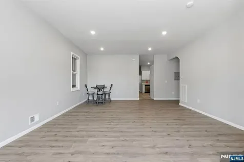 327 S Orange Avenue Newark NJ 07103