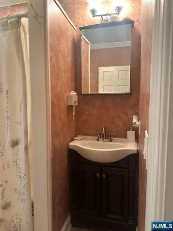 66 Watson Avenue West Orange NJ 07052