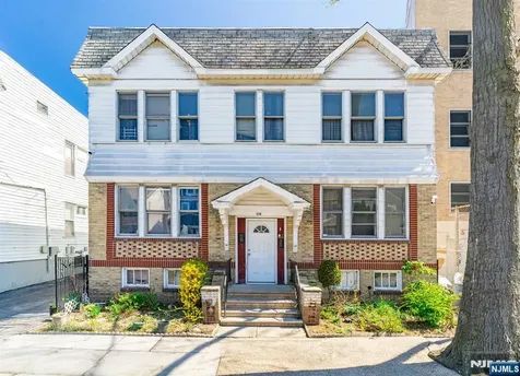318 Ellery Avenue Newark NJ 07106