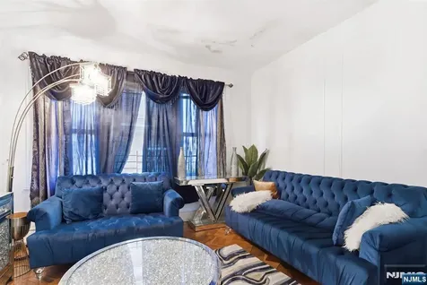 318 Ellery Avenue Newark NJ 07106
