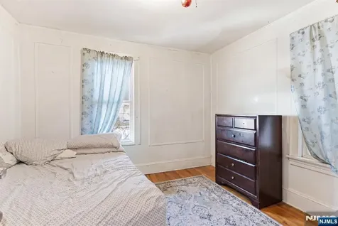 318 Ellery Avenue Newark NJ 07106