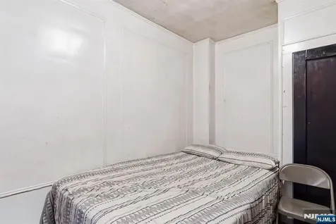 318 Ellery Avenue Newark NJ 07106