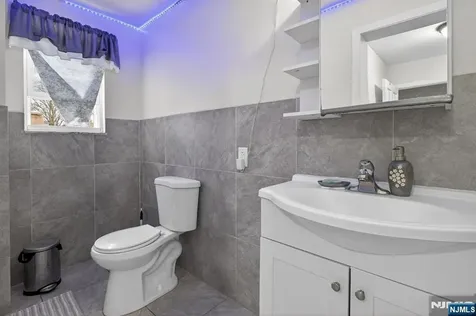 754 Highland Avenue Newark NJ 07104