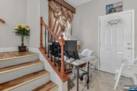 754 Highland Avenue Newark NJ 07104