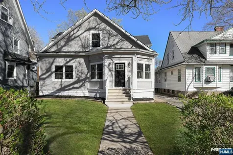 287 Orange Road Montclair NJ 07042