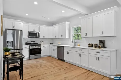 287 Orange Road Montclair NJ 07042