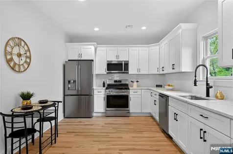 287 Orange Road Montclair NJ 07042