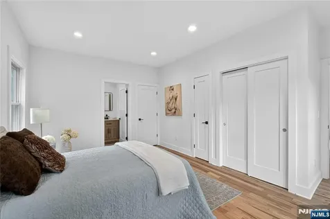 287 Orange Road Montclair NJ 07042