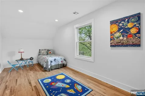 287 Orange Road Montclair NJ 07042