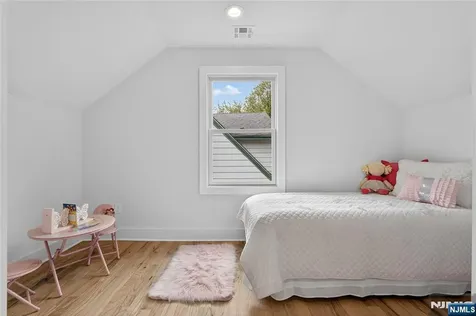 287 Orange Road Montclair NJ 07042