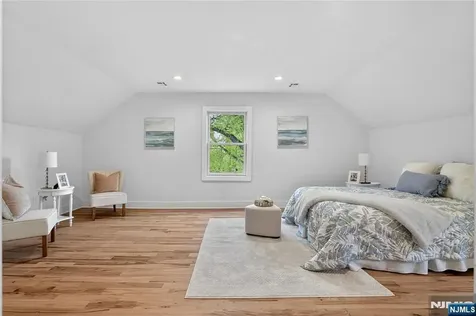 287 Orange Road Montclair NJ 07042