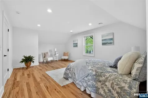 287 Orange Road Montclair NJ 07042